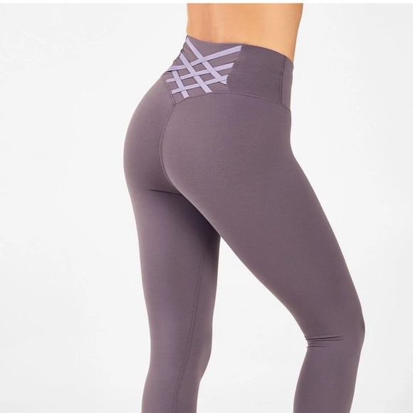 Fabletics Boost PowerHold High-Waisted cross cross Leggings - Picture 3 of 4
